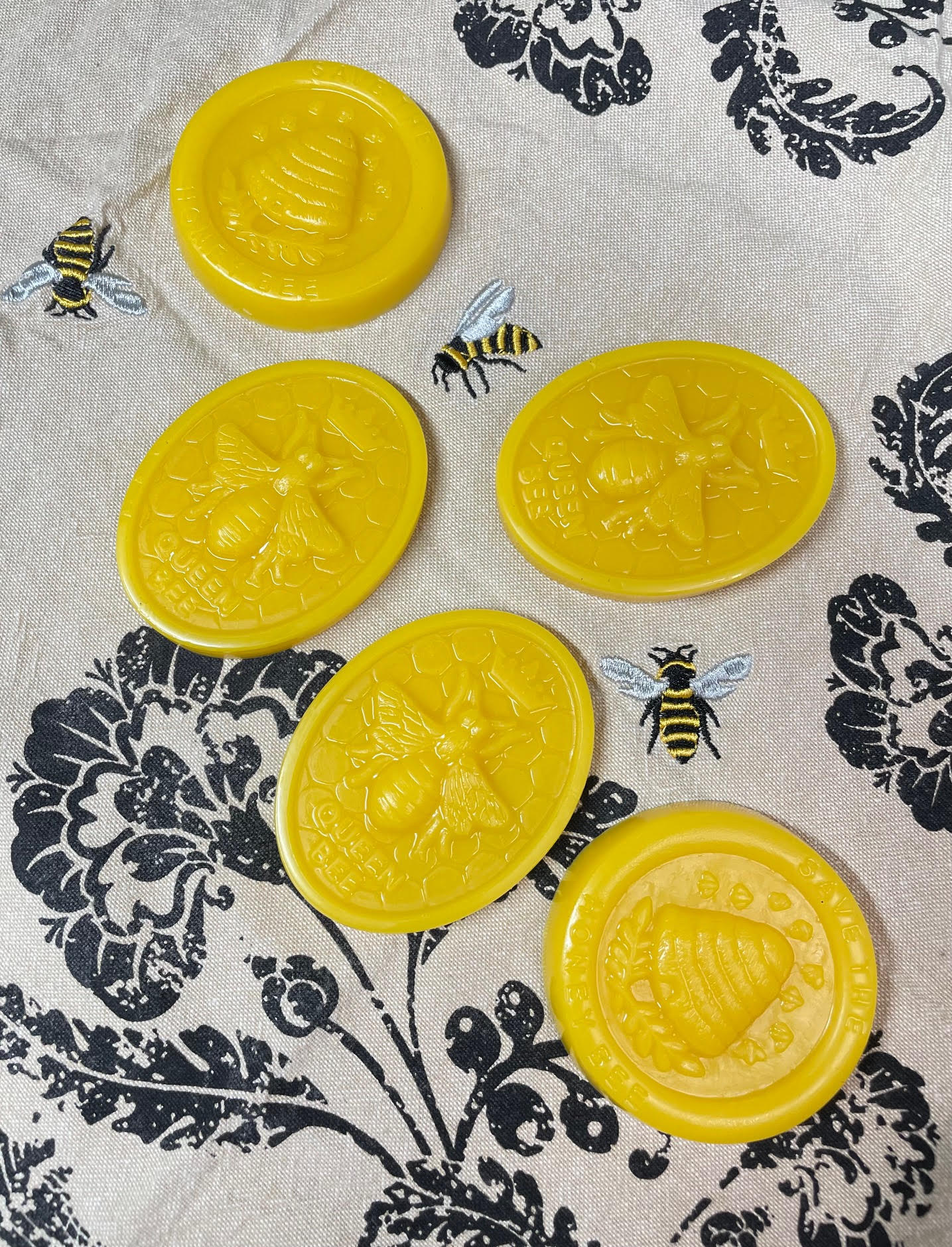 Natural Beeswax Disks